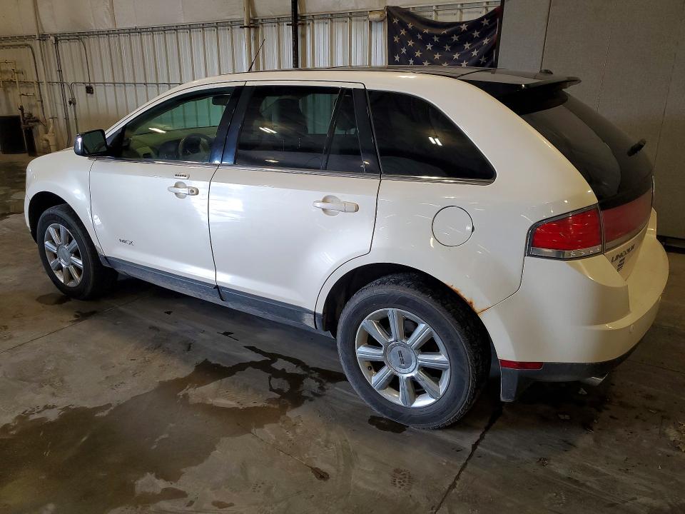 Photo 2 from auction – 2007 LINCOLN MKX with VIN 2LMDU88C57BJ36040