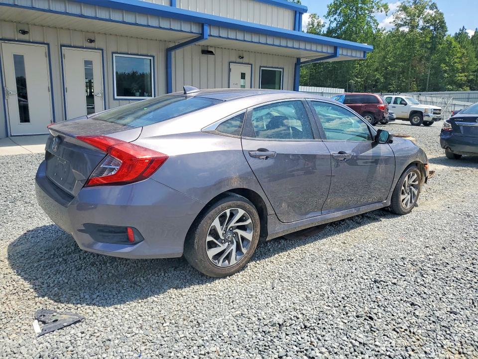صورة رقم 3 من المزاد - 2017 HONDA CIVIC مع VIN 19XFC2F79HE215283