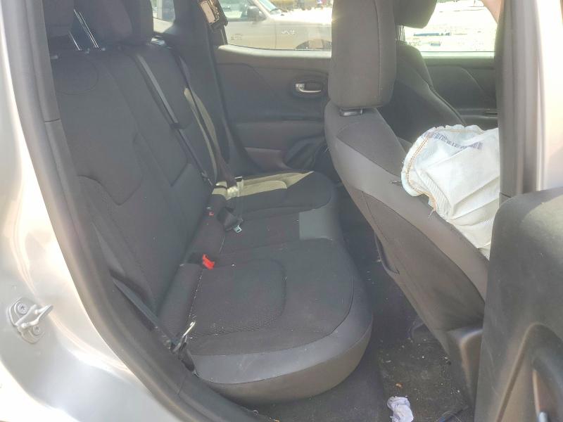 Photo 11 from auction – 2018 JEEP RENEGADE with VIN ZACCJABB0JPH92189