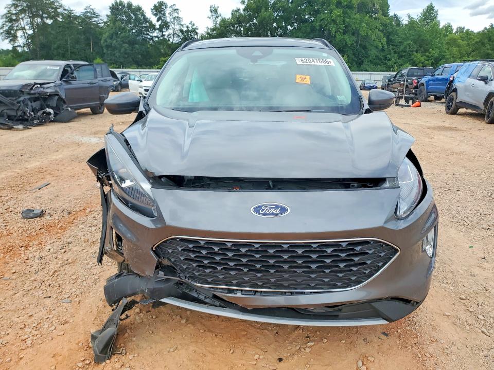 Photo 5 from auction – 2022 FORD ESCAPE with VIN 1FMCU0H68NUB66644