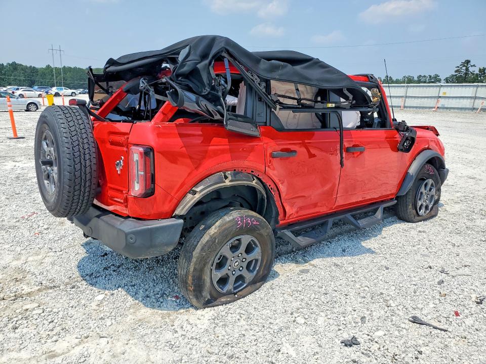 Photo 3 from auction – 2022 FORD BRONCO with VIN 1FMDE5BH9NLB15670