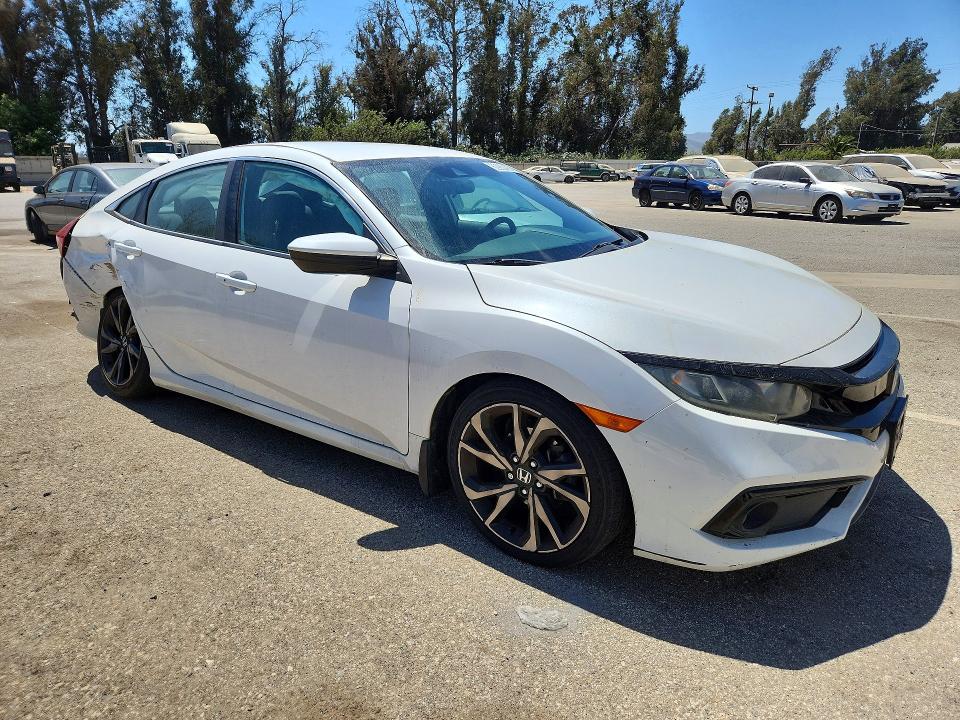 Photo 4 from auction – 2019 HONDA CIVIC with VIN 2HGFC2F82KH581298