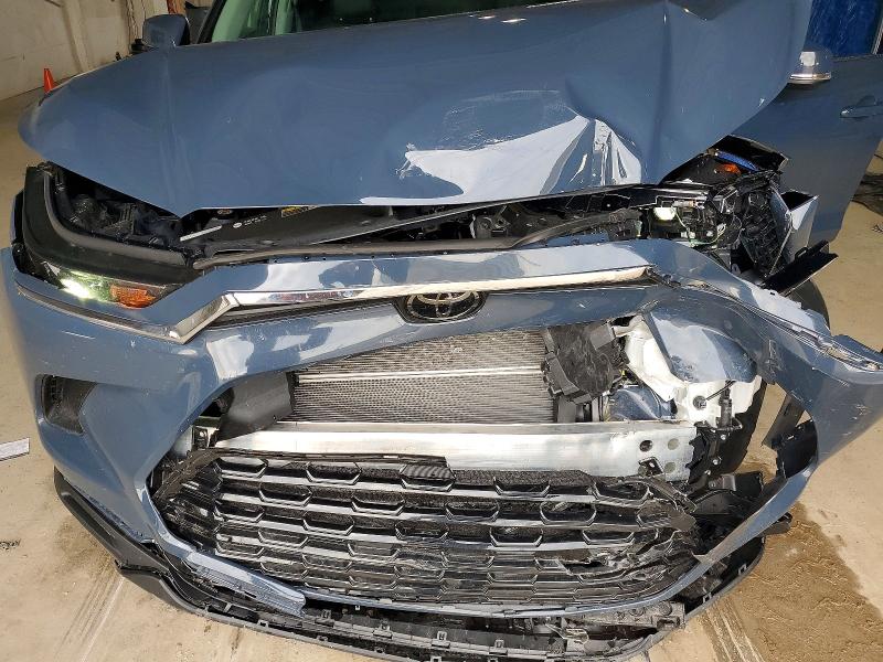 Photo 12 from auction – 2026 TOYOTA GRAND HIGHLANDER HYBRID with VIN 5TDACAB52TS102654