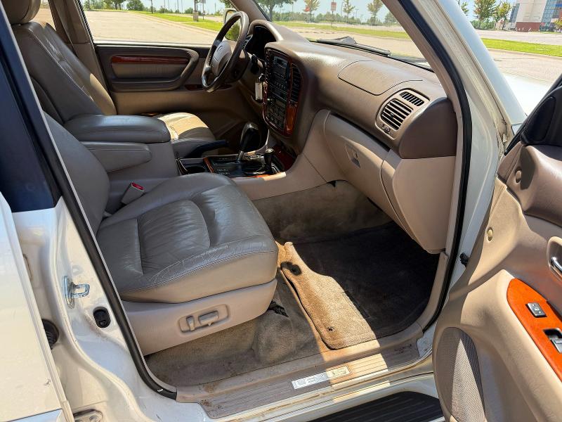 Photo 5 from auction – 1998 LEXUS LX with VIN JT6HT00W9W0023792