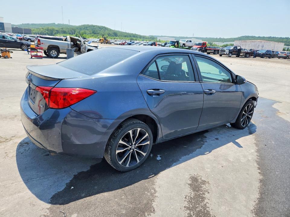 Photo 3 from auction – 2017 TOYOTA COROLLA with VIN 5YFBURHE4HP602239