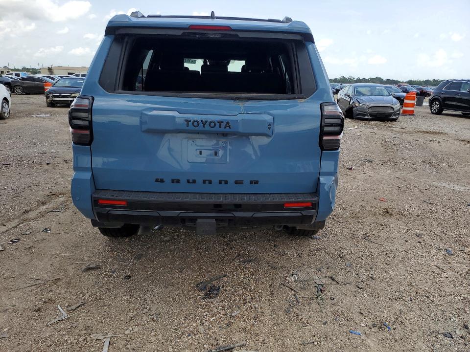 Photo 6 from auction – 2026 TOYOTA 4RUNNER with VIN JTEVA5BR8T5105402