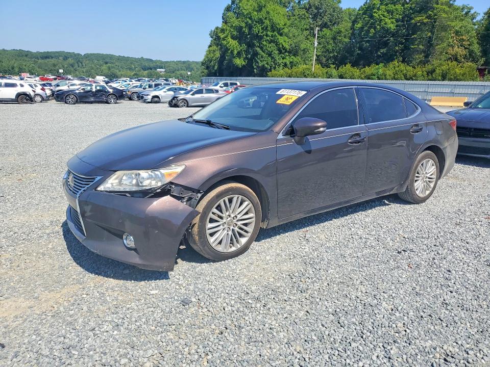 LEXUS ES 2014 with VIN JTHBK1GG2E2139097 - Photo from auction