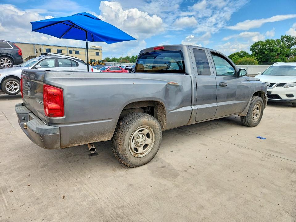 Photo 3 from auction – 2011 DODGE DAKOTA with VIN 1D7RE2BK0BS623263