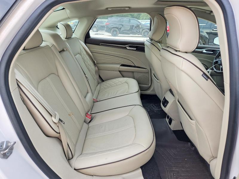Фото 10 с аукциона – 2017 FORD FUSION с VIN 3FA6P0D92HR199813
