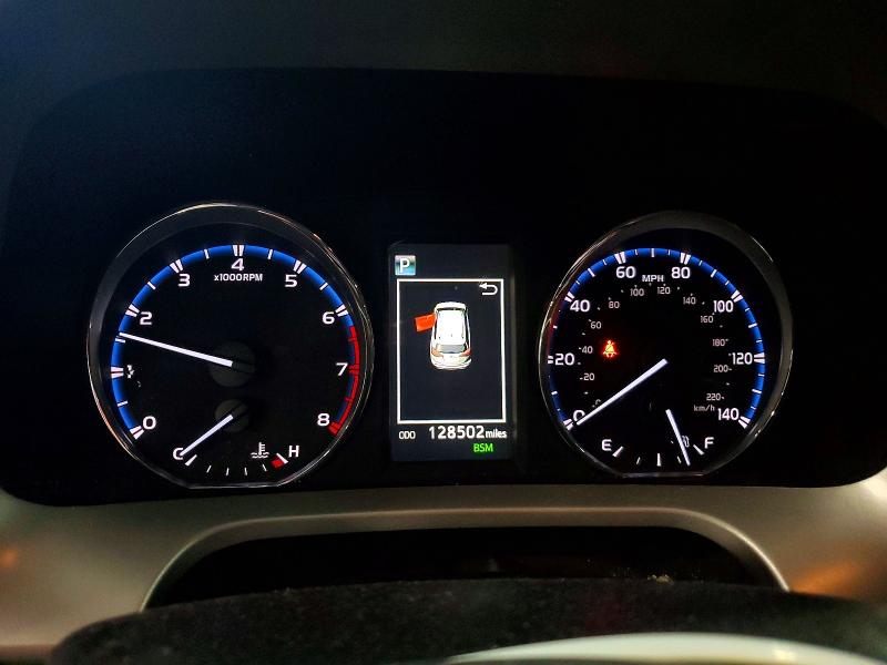 Photo 9 from auction – 2016 TOYOTA RAV4 with VIN 2T3RFREV3GW479941
