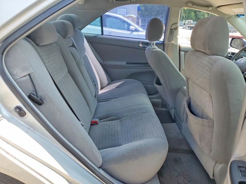 Photo 10 from auction – 2005 TOYOTA CAMRY with VIN 4T1BE32K35U057007