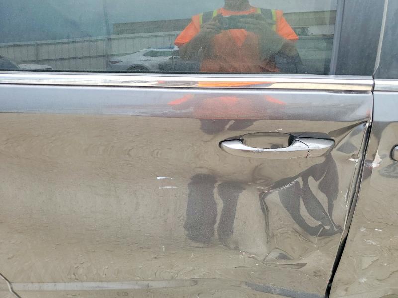 Photo 10 from auction – 2018 DODGE GRAND CARAVAN with VIN 2C4RDGCG5JR298520