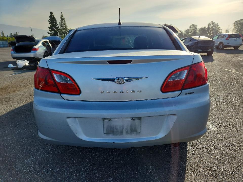 Photo 6 from auction – 2010 CHRYSLER SEBRING with VIN 1C3CC4FB4AN213630