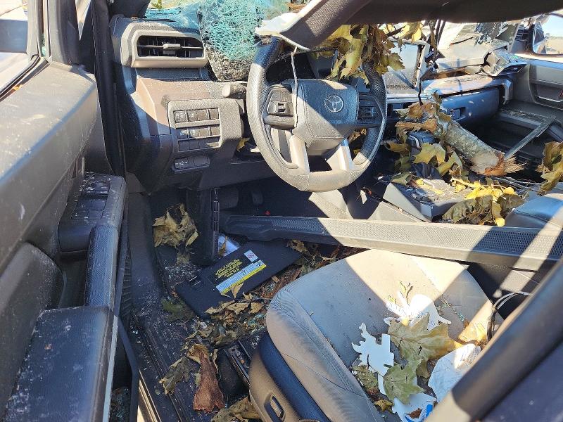 Photo 8 from auction – 2024 TOYOTA TACOMA with VIN 3TMLB5JN1RM011999