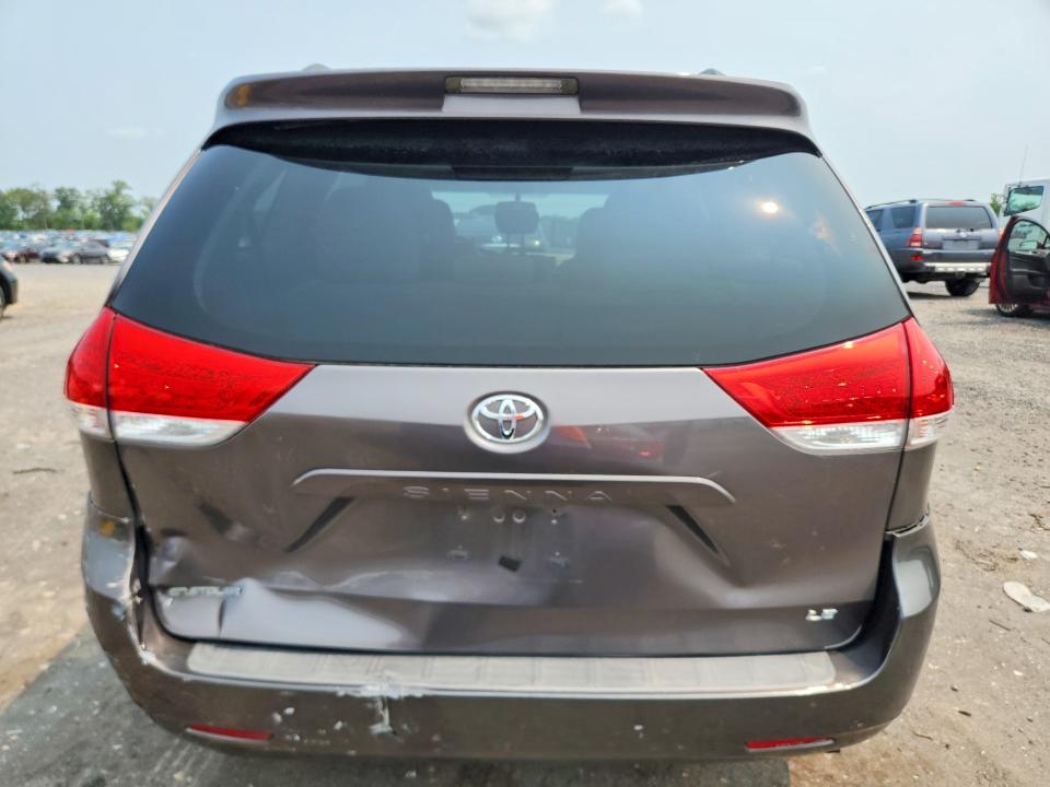 Photo 6 from auction – 2011 TOYOTA SIENNA with VIN 5TDKK3DC0BS013887
