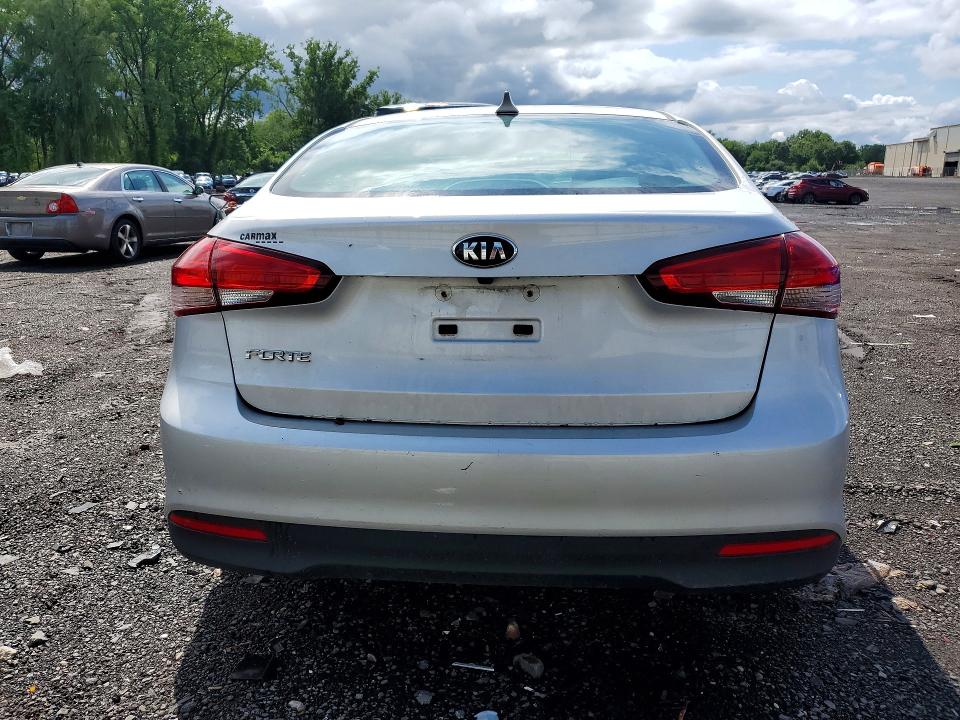 Снимка 6 от търг – 2017 KIA FORTE с VIN 3KPFL4A79HE144170