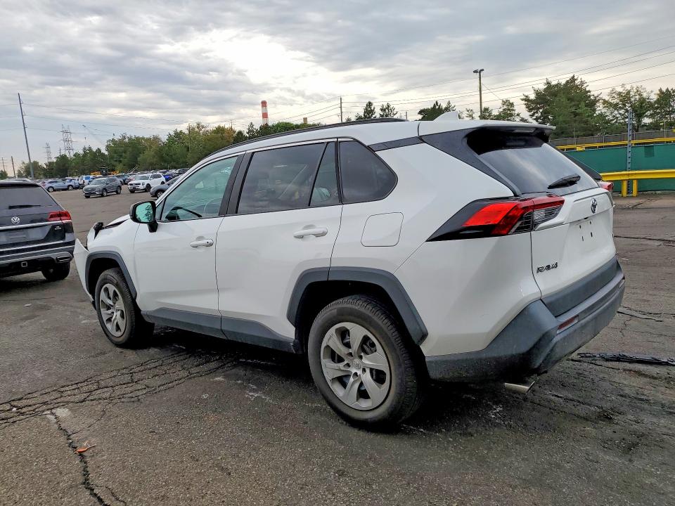 Photo 2 from auction – 2021 TOYOTA RAV4 with VIN 2T3H1RFV0MC127972