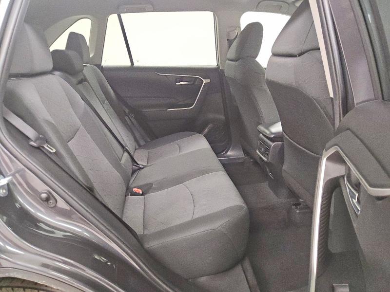 Photo 11 from auction – 2024 TOYOTA RAV4 with VIN 2T3W1RFV4RW337598