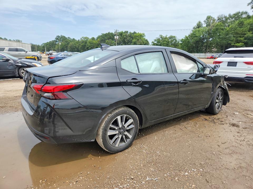 Photo 3 from auction – 2025 NISSAN VERSA with VIN 3N1CN8EV5SL844237