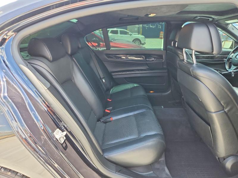 Photo 10 from auction – 2014 BMW 750 with VIN WBAYE8C55ED780424