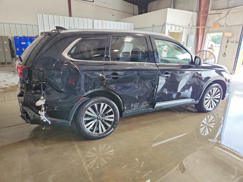 Photo 3 from auction – 2019 MITSUBISHI OUTLANDER with VIN JA4AZ3A3XKJ001488