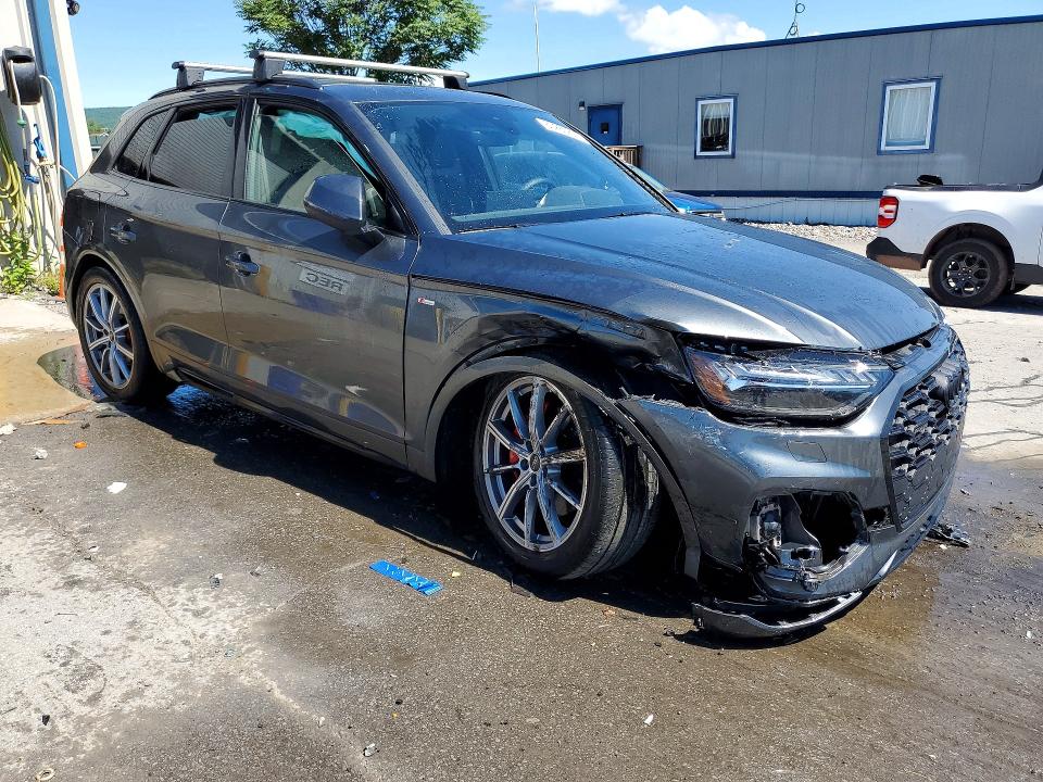 Photo 4 from auction – 2024 AUDI Q5 E with VIN WA1F2AFY3R2109880
