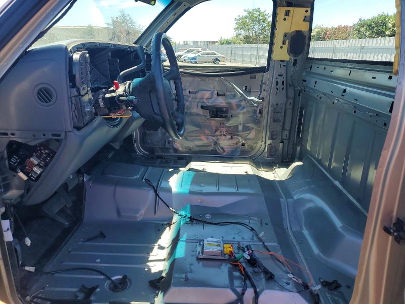 Photo 7 from auction – 2000 CHEVROLET SILVERADO with VIN 1GCEK14T7YZ104650