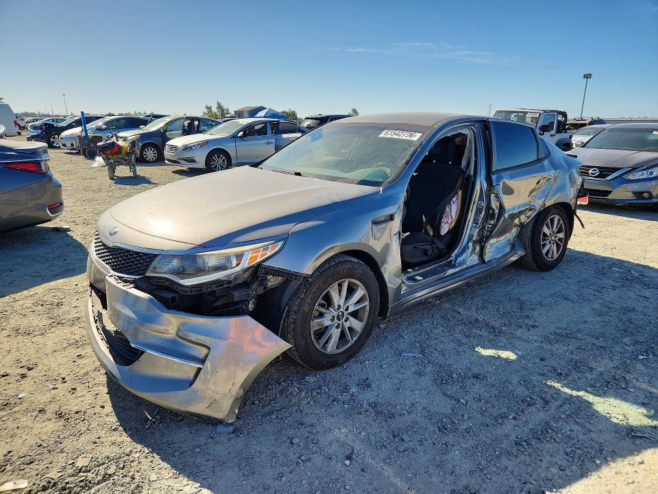 KIA OPTIMA 2016 with VIN 5XXGT4L38GG082085 - Photo from auction