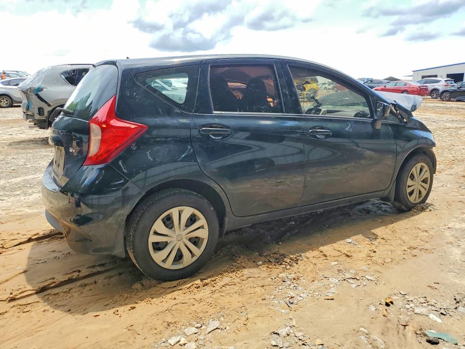 Photo 3 from auction – 2018 NISSAN VERSA NOTE with VIN 3N1CE2CP2JL357576
