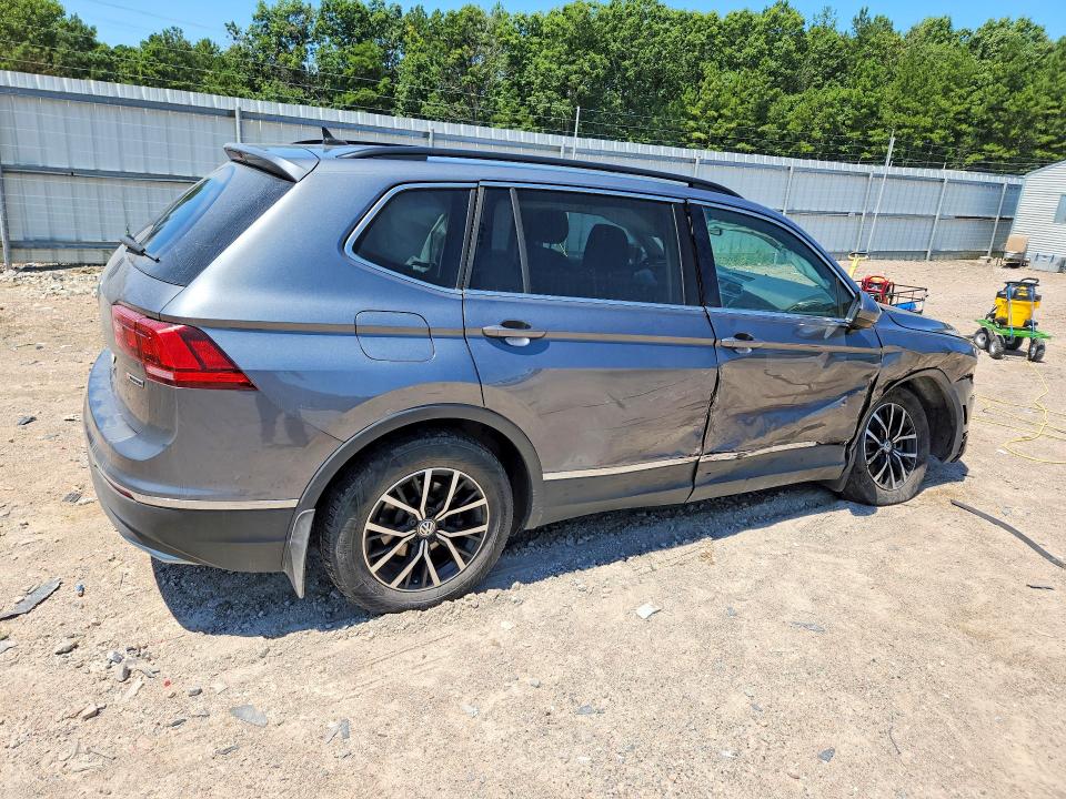 Photo 3 from auction – 2021 VOLKSWAGEN TIGUAN with VIN 3VV2B7AX5MM016674