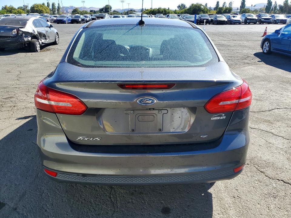Photo 6 from auction – 2015 FORD FOCUS with VIN 1FADP3F27FL276602