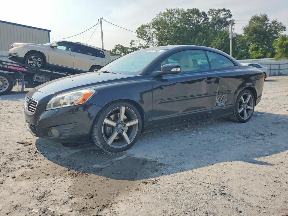 2012 VOLVO C70