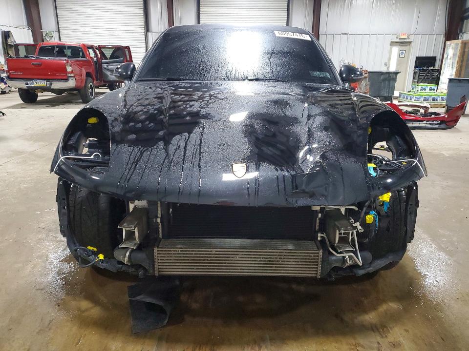 Photo 5 from auction – 2018 PORSCHE MACAN with VIN WP1AA2A57JLB22067