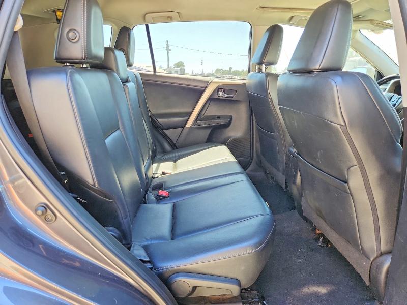 Photo 11 from auction – 2015 TOYOTA RAV4 with VIN 2T3YFREV9FW156701