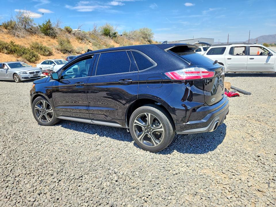 Photo 2 from auction – 2021 FORD EDGE with VIN 2FMPK4AP1MBA56119