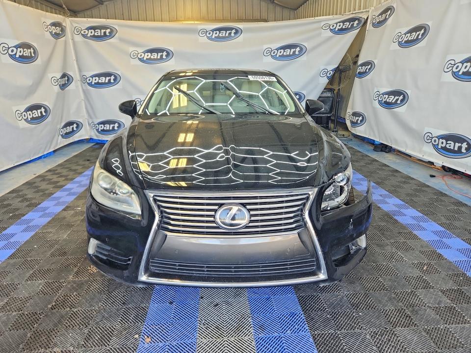 Снимка 5 от търг – 2013 LEXUS LS с VIN JTHBL5EF6D5124050