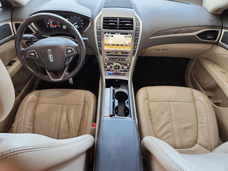 Photo 8 from auction – 2017 LINCOLN MKZ with VIN 3LN6L5F97HR648754