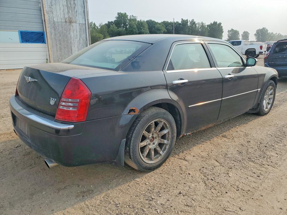 Photo 3 from auction – 2006 CHRYSLER 300C with VIN 2C3KA63H96H110306