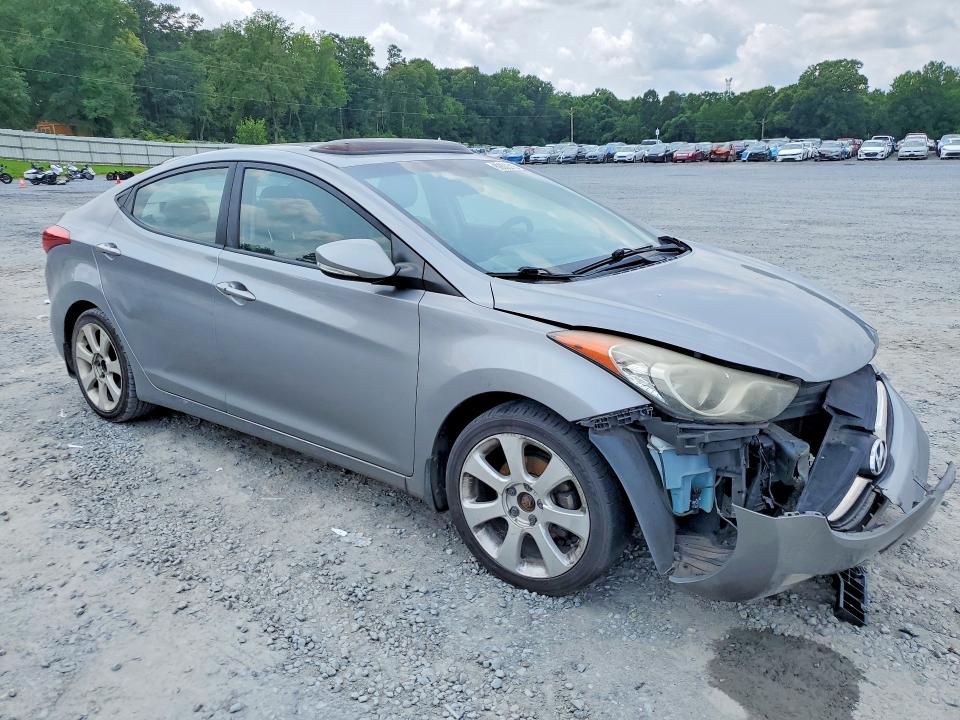 Photo 4 from auction – 2013 HYUNDAI ELANTRA with VIN KMHDH4AE7DU856255