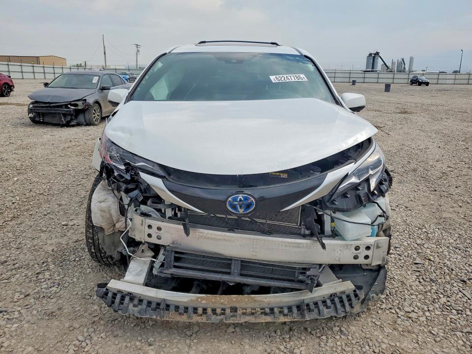 Photo 5 from auction – 2025 TOYOTA SIENNA with VIN 5TDESKFC4SS162890
