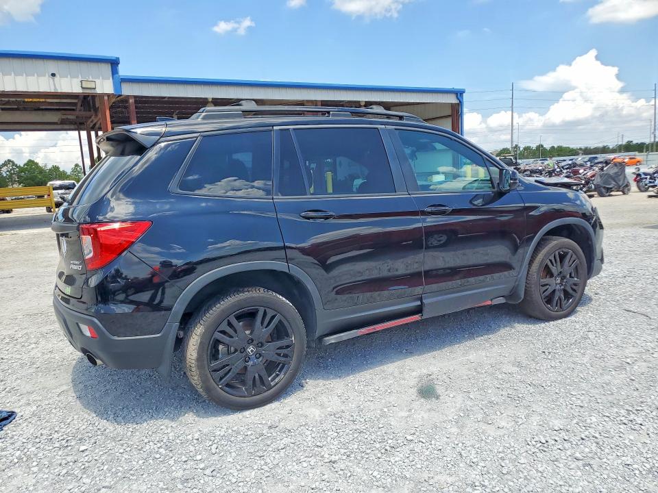 Photo 3 from auction – 2021 HONDA PASSPORT with VIN 5FNYF8H22MB004922