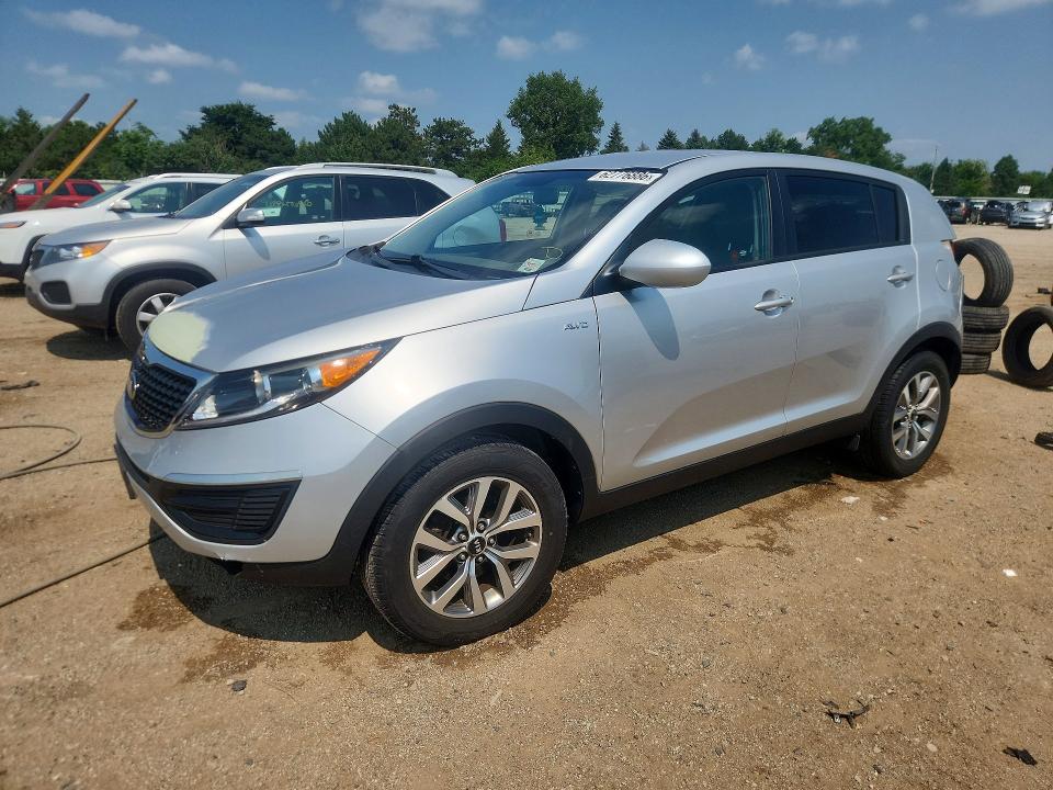 KIA SPORTAGE 2015 with VIN KNDPBCAC8F7686338 - Photo from auction