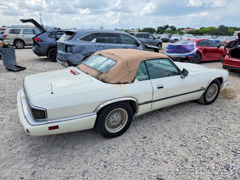 Photo 3 from auction – 1995 JAGUAR XJS with VIN SAJNX2743SC199179