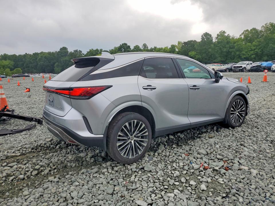 Photo 3 from auction – 2023 LEXUS RX 350 with VIN 2T2BAMBA1PC012883