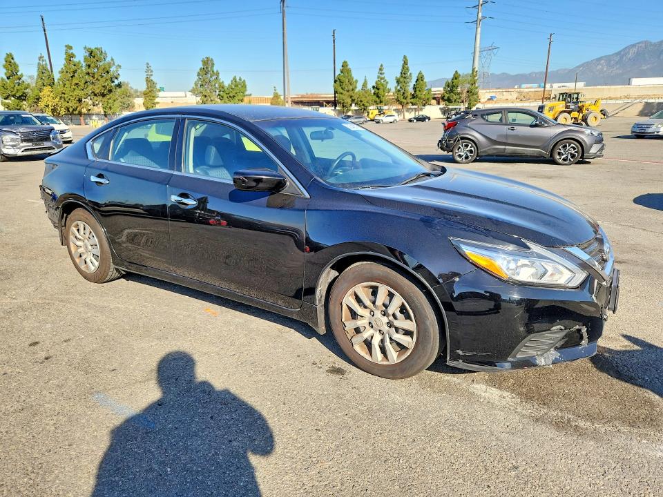 Photo 4 from auction – 2016 NISSAN ALTIMA with VIN 1N4AL3AP0GN392800