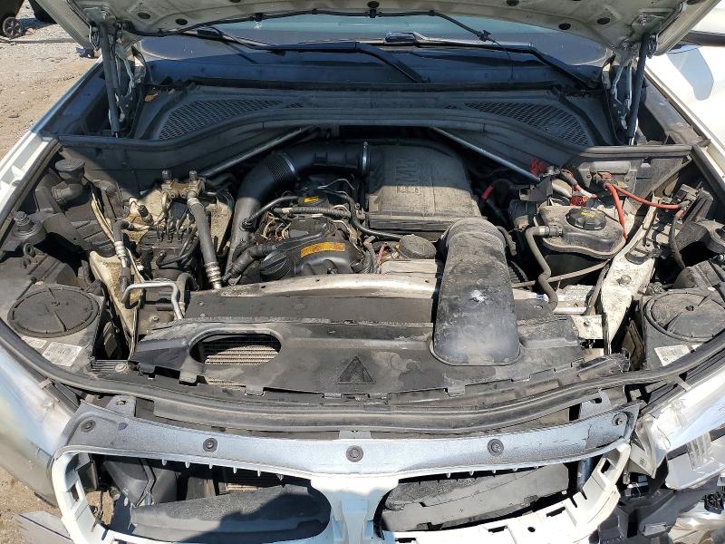 Photo 12 from auction – 2015 BMW X5 with VIN 5UXKR0C54F0K66795