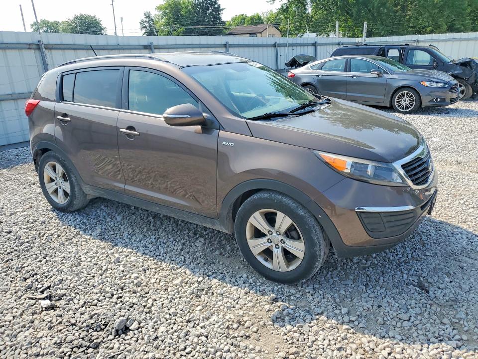 Photo 4 from auction – 2011 KIA SPORTAGE with VIN KNDPBCA20B7162716