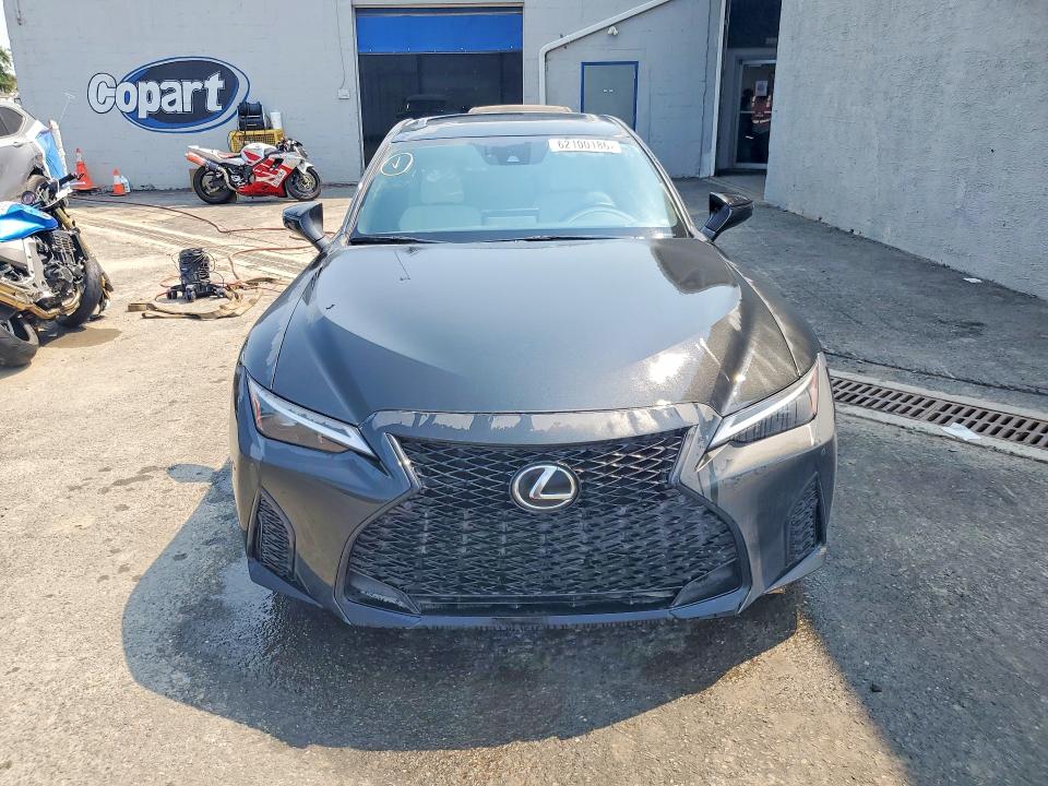 Photo 5 from auction – 2025 LEXUS IS 350 with VIN JTHGZ1E24S5044009