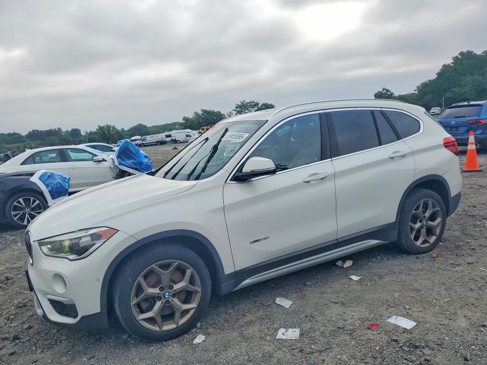 BMW X1 2016 مع رقم تعريف المركبة WBXHT3Z32G4A48942 - صورة من المزاد