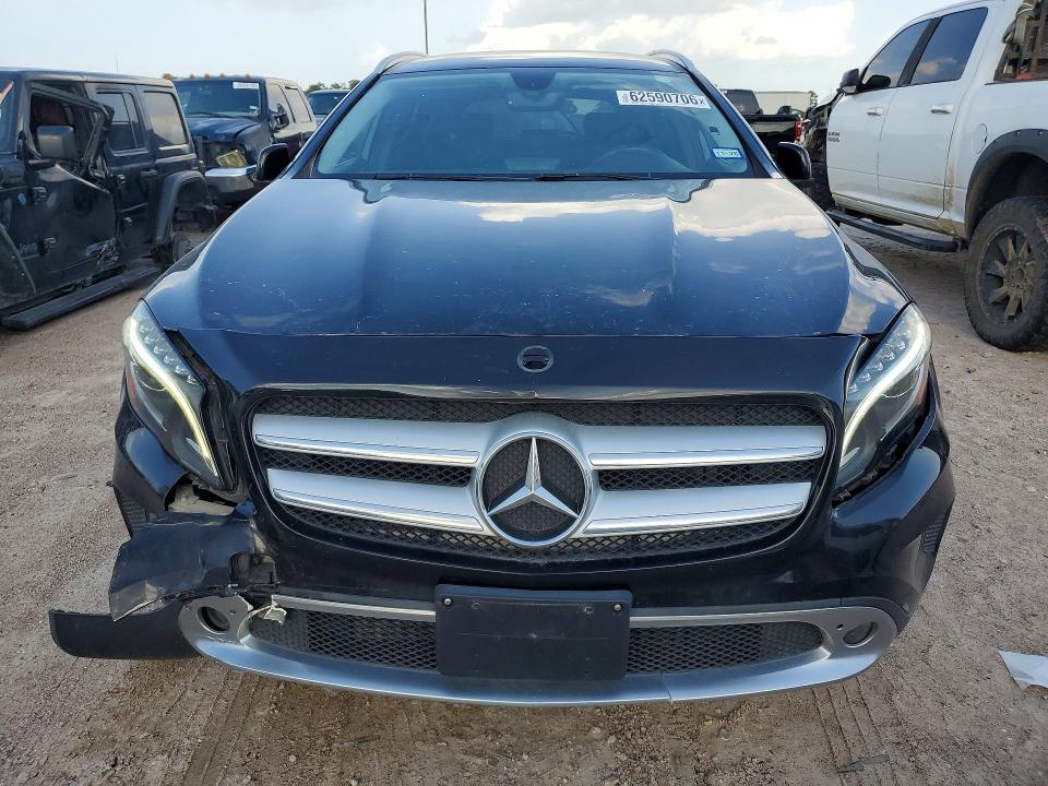 Photo 5 from auction – 2015 MERCEDES-BENZ GLA with VIN WDCTG4EB8FJ129028
